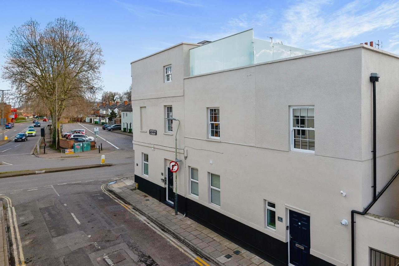 The Burton Penthouse Apartment Cheltenham Exterior photo