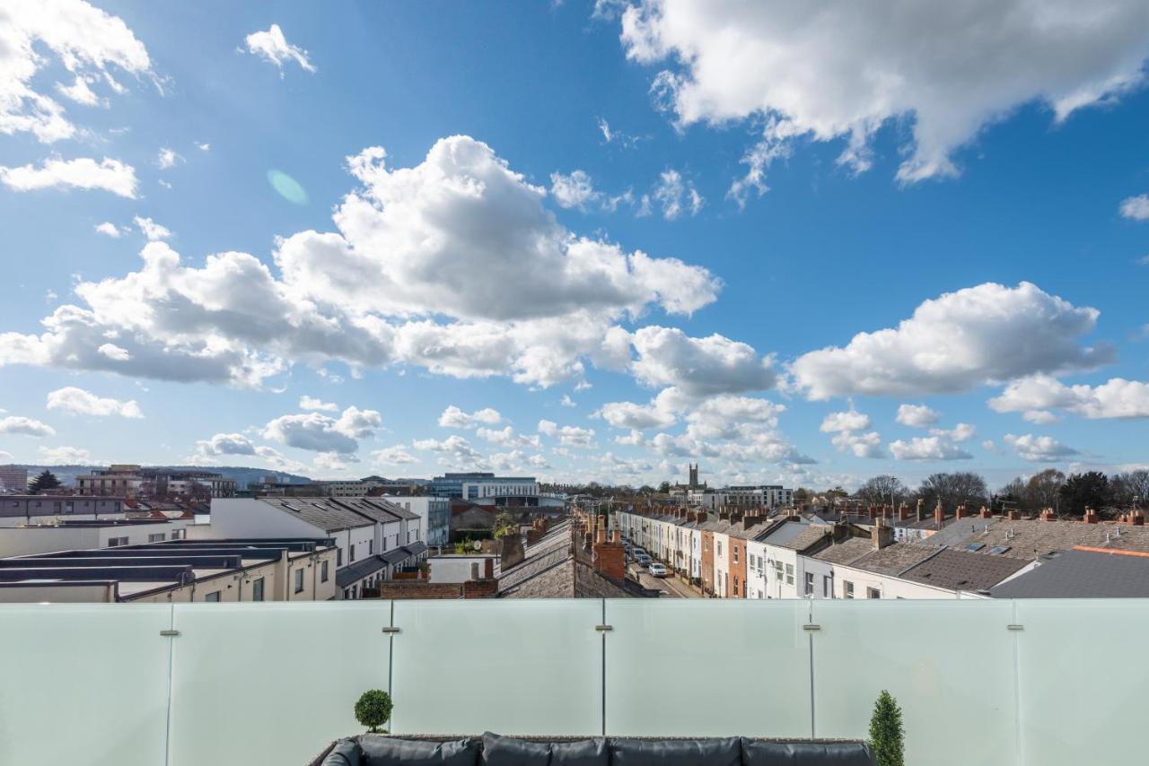 The Burton Penthouse Apartment Cheltenham Exterior photo